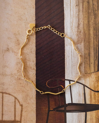 TILTIL Statement Bracelet Swirl Gold - Things I Like Things I Love