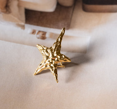 TILTIL Statement Hammered Star Ring Gold - Things I Like Things I Love