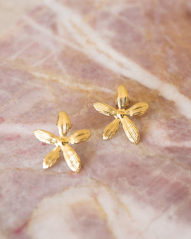 TILTIL Stud Big Flower Gold - Things I Like Things I Love
