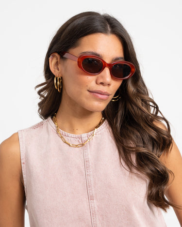 TILTIL Sunglasses Bente Red - Things I Like Things I Love