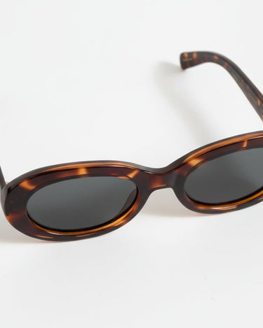 TILTIL Sunglasses Bente Tortoise Brown - Things I Like Things I Love