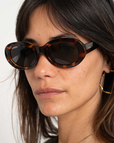 TILTIL Sunglasses Bente Tortoise Brown - Things I Like Things I Love