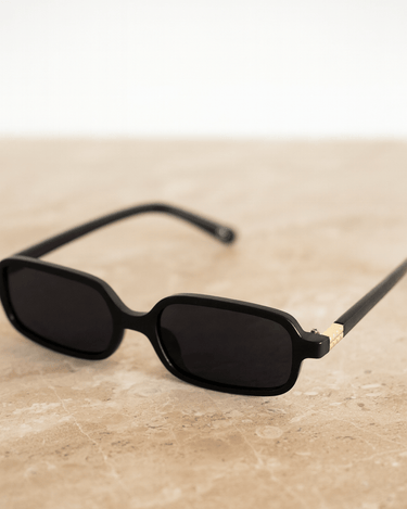 TILTIL Sunglasses Franky Black - Things I Like Things I Love