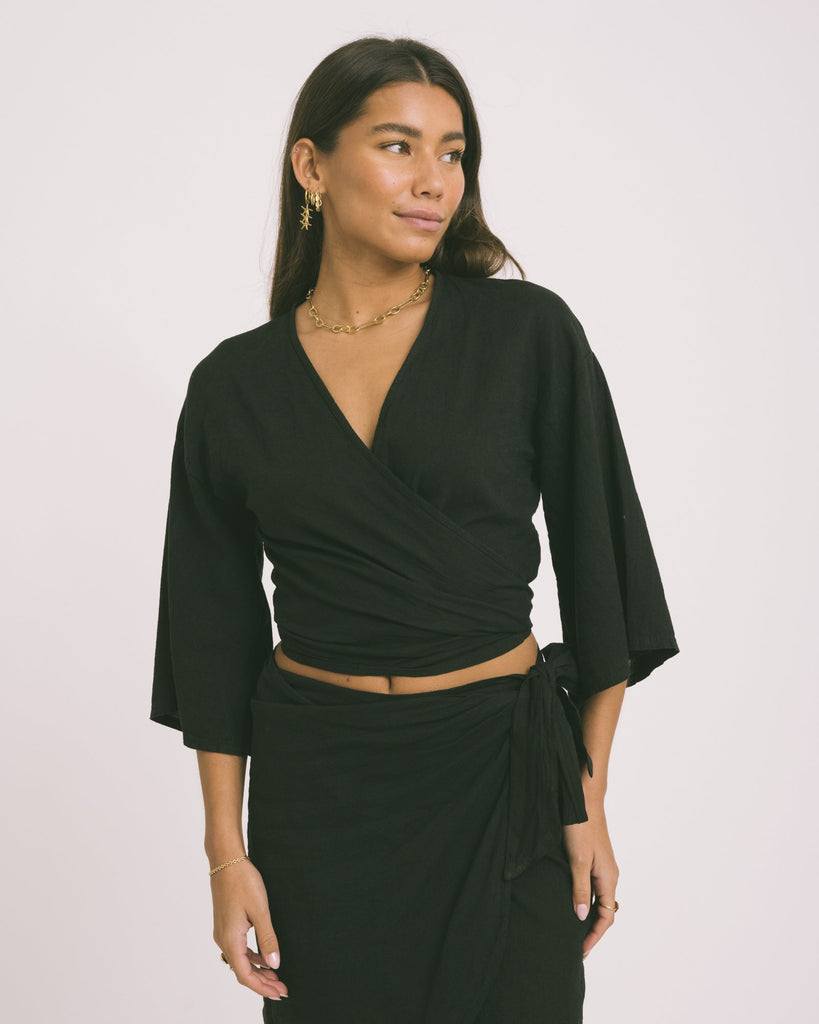 TILTIL Sunny Linen Top Black One Size - Things I Like Things I Love