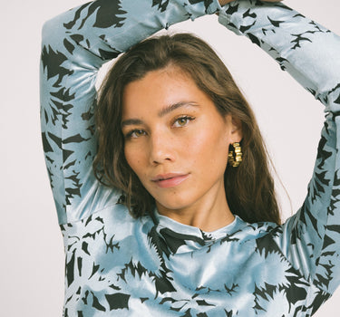 TILTIL Tai Velvet Flower Top Longsleeve Blue - Things I Like Things I Love