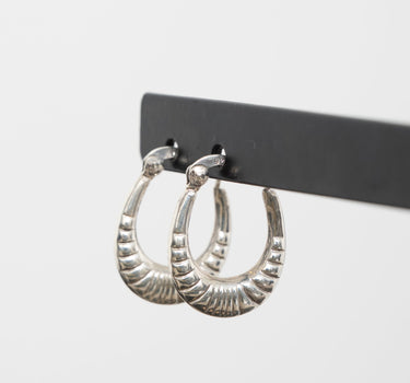 TILTIL Thick Deco Oval Hoop Silver - Things I Like Things I Love