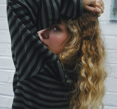 TILTIL Thin Striped Doka Longsleeve Olijf Zwart - Things I Like Things I Love