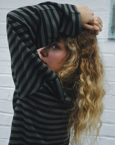 TILTIL Thin Striped Doka Longsleeve Olijf Zwart - Things I Like Things I Love