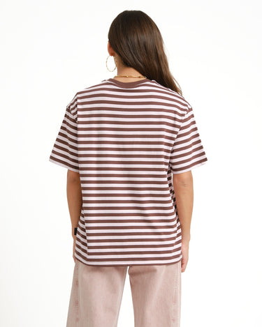 TILTIL Thin Striped Luc Tee Bruin Roze - Things I Like Things I Love