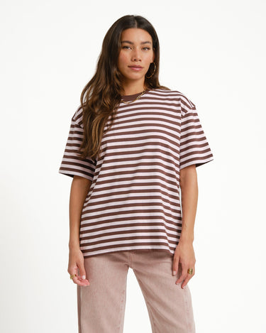 TILTIL Thin Striped Luc Tee Bruin Roze - Things I Like Things I Love