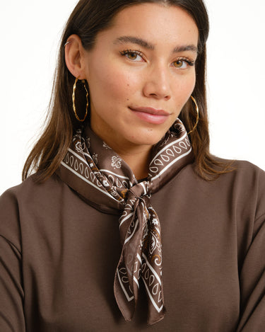 TILTIL Yara Scarf Satin Bruin - Things I Like Things I Love