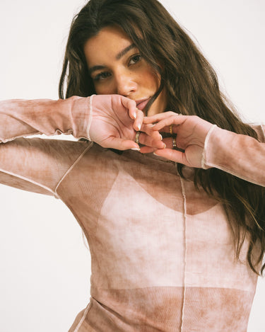 TILTIL Yole Seamed Mesh Longsleeve Sand - Things I Like Things I Love