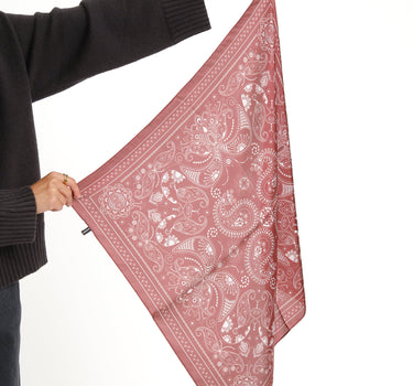 TILTIL Lou Schal Satin Bordeaux
