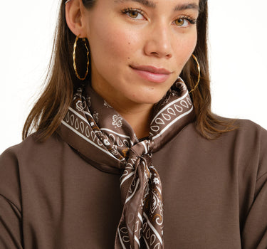 TILTIL Yara Schal Satin Braun