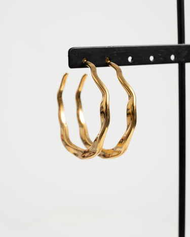 TILTL Earrings Audrey Wavy Gold - Things I Like Things I Love