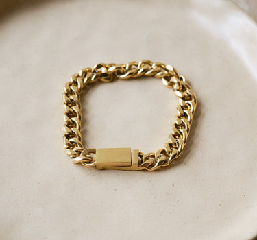 Timeless Embrace Bracelet Gold - Things I Like Things I Love
