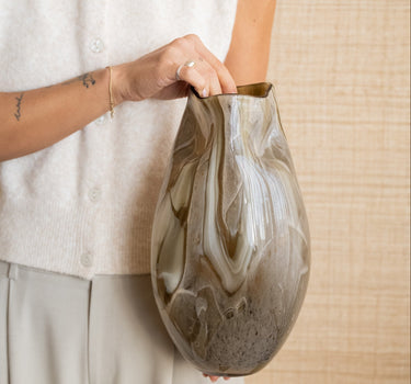 Vase Glass Jorien Taupe - Things I Like Things I Love