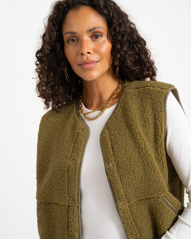 Vera Teddy Vest Nutria - Things I Like Things I Love