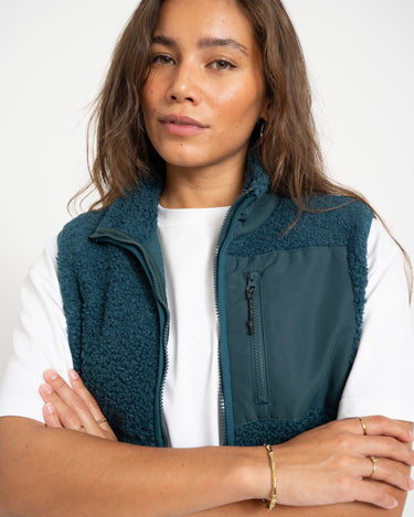 Vest Petrol - Things I Like Things I Love