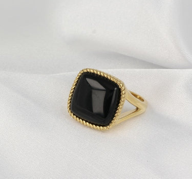 Vintage Ring Black Onyx Gold - Things I Like Things I Love