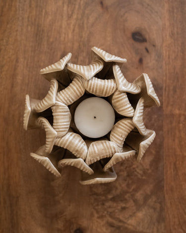 Waxinelichthouder Bloem Beige - Things I Like Things I Love