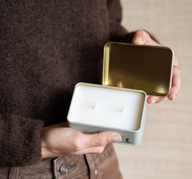 XMAS Candle Tin Persimmon & Chestnut - Things I Like Things I Love