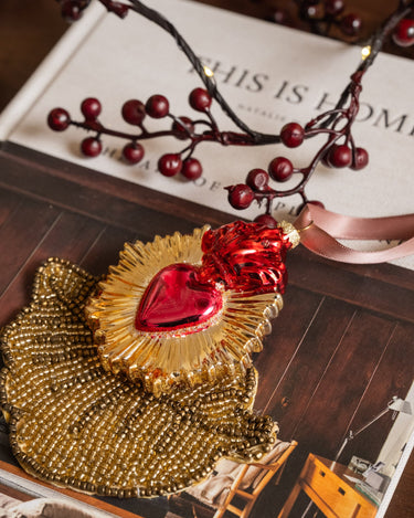 XMAS Ornament Sacred Heart - Things I Like Things I Love