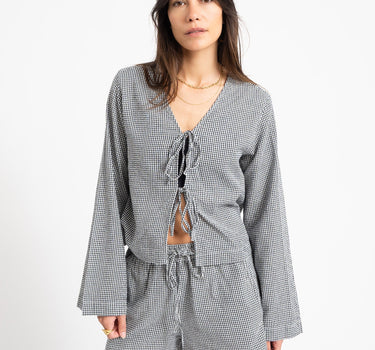 Zoe Seersucker Shorts Black - Things I Like Things I Love