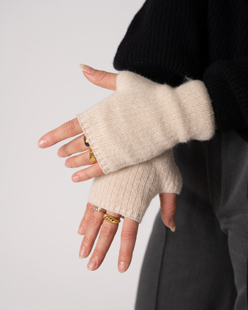 Knitted Fingerless Gloves Beige - Things I Like Things I Love