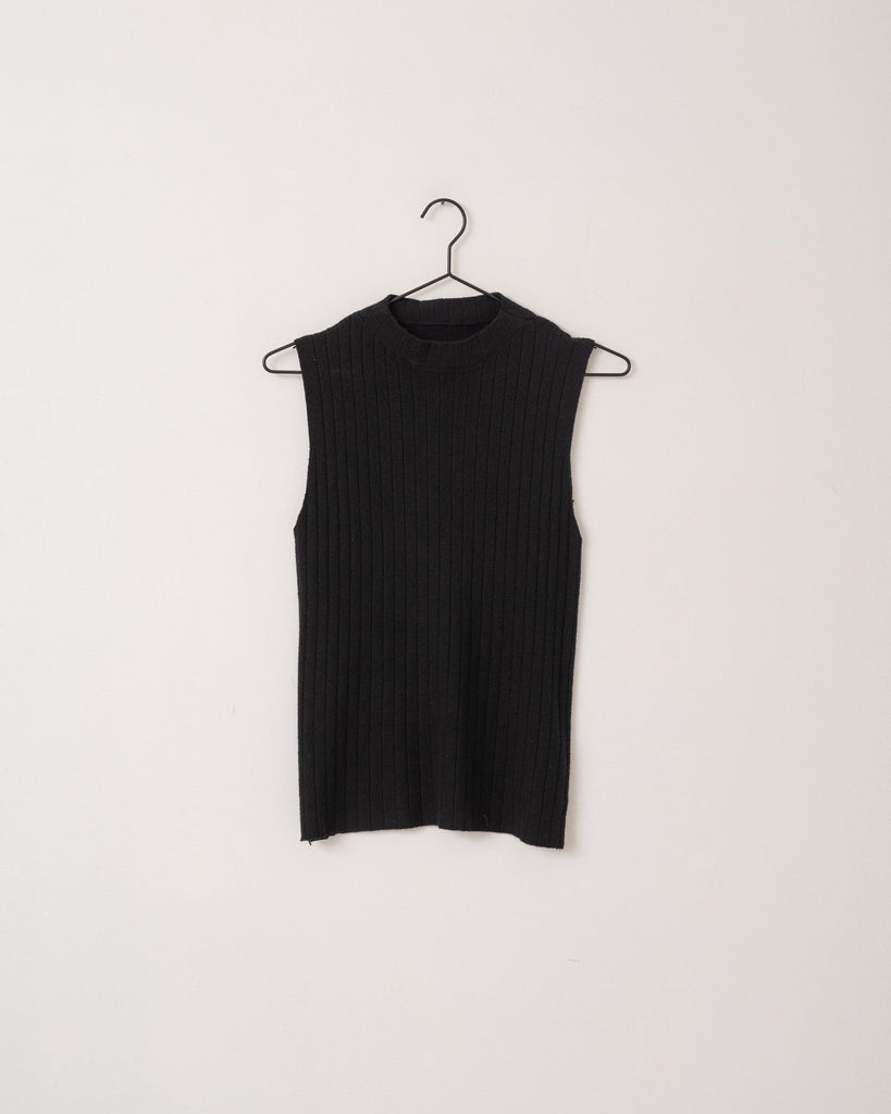 TILTIL Iva Sleeveless Knit Black One Size - Things I Like Things I Love