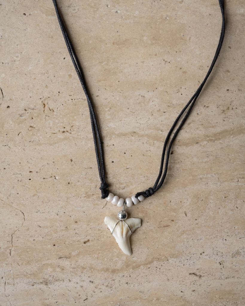 TILTIL Necklace Tooth White - Things I Like Things I Love