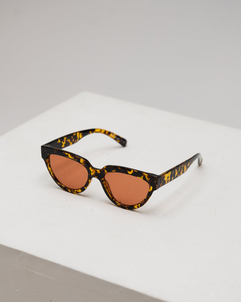 TILTIL Sunglasses Cathy Tortoise - Things I Like Things I Love