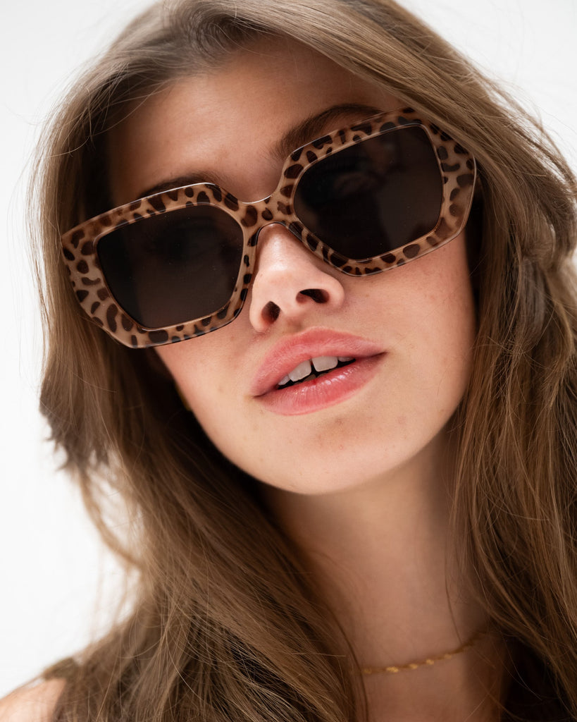 TILTIL Sunglasses Lucy Leo - Things I Like Things I Love
