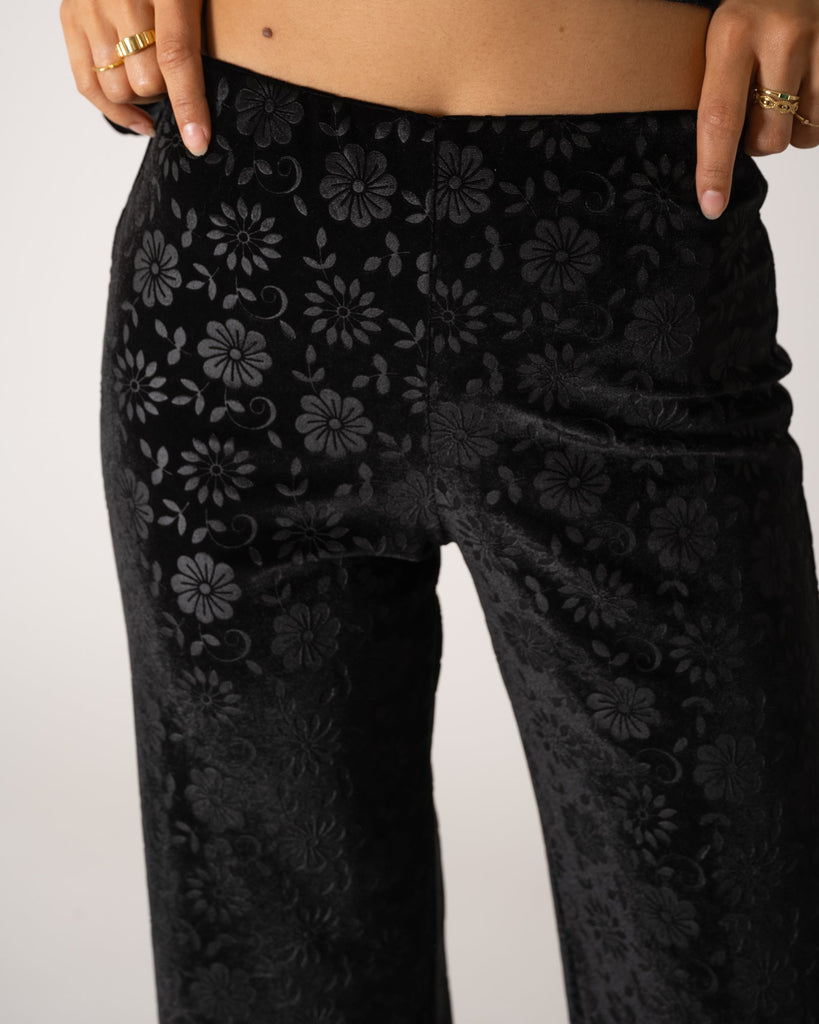TILTIL Torry Pants Velvet Flower Black - Things I Like Things I Love