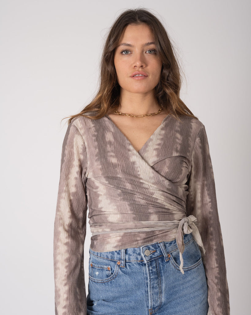 TILTIL Willy Flare Top Batik Structure Brown - Things I Like Things I Love